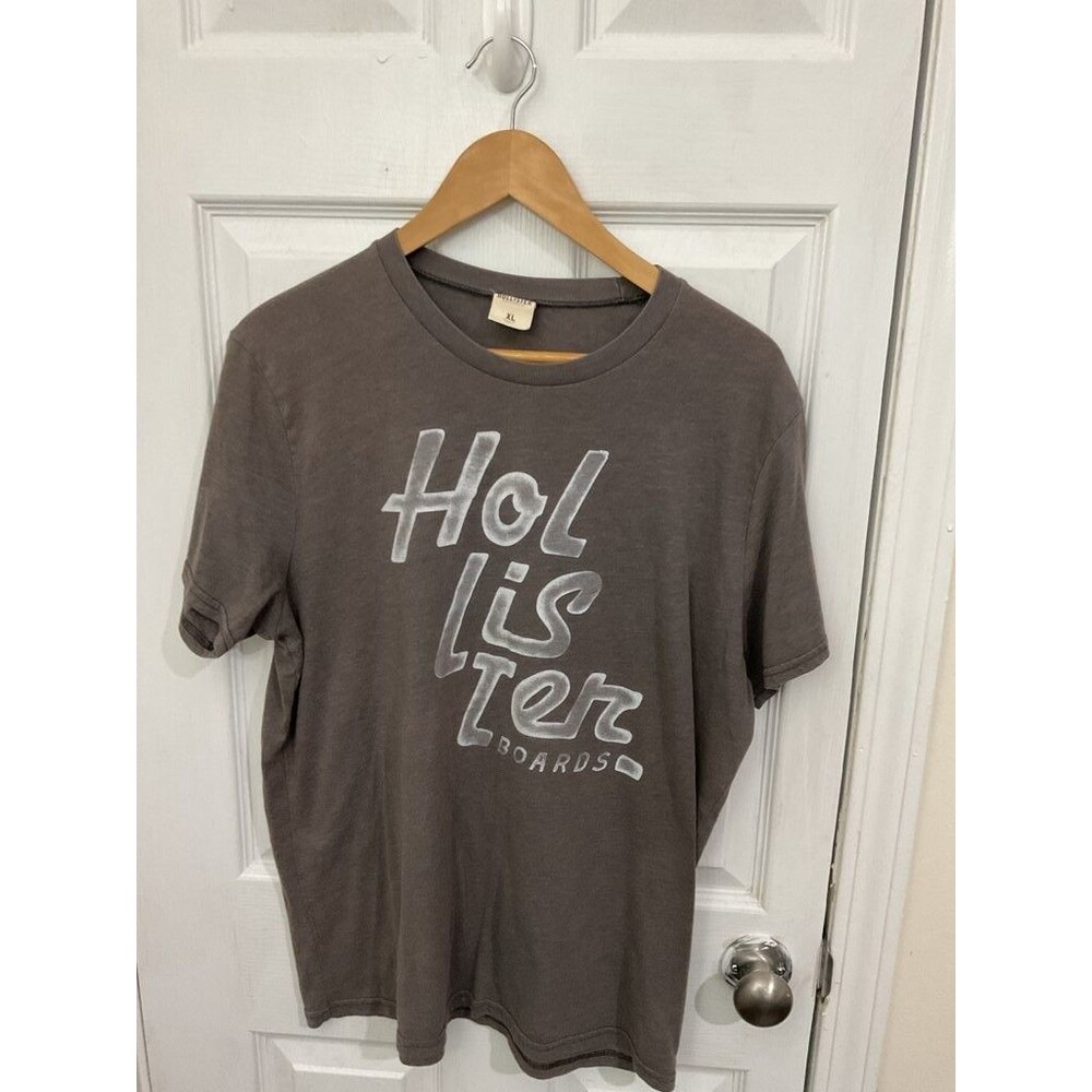 Hollister California Graphic T-Shirt